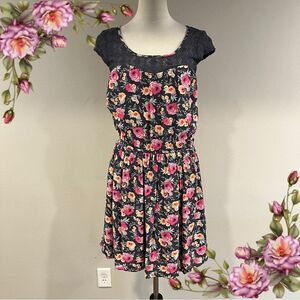AEO Floral‎ short sleeve mini Dress size small
